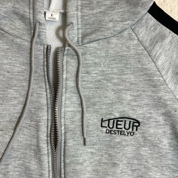 Yesstyle: Iduna - Contrast Trim Zip Hoodie - Picture 4 of 7